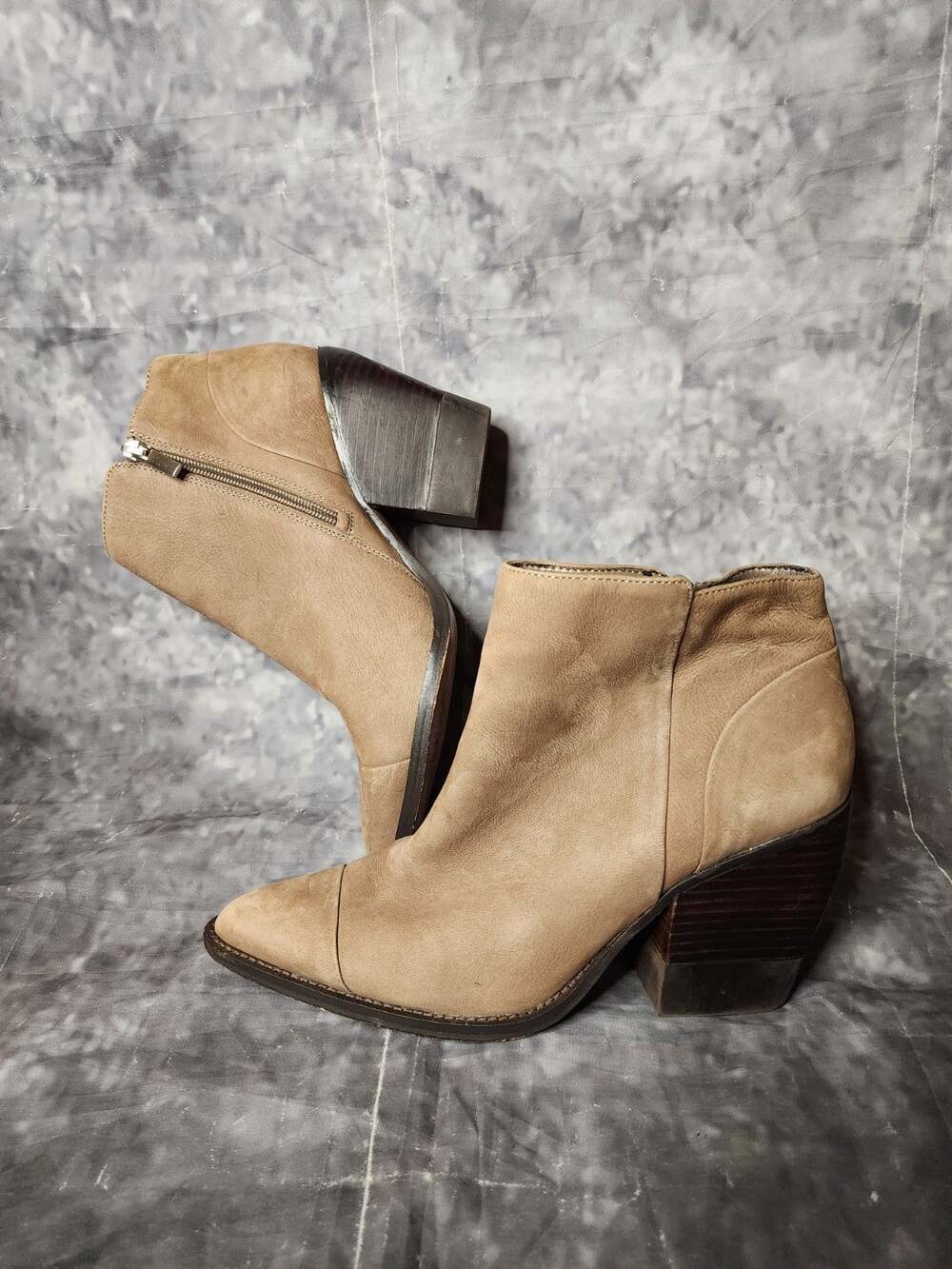 Sole Society Tan Suede Leather Heeled Booties Ankle Boots Size 10 Medium Classic